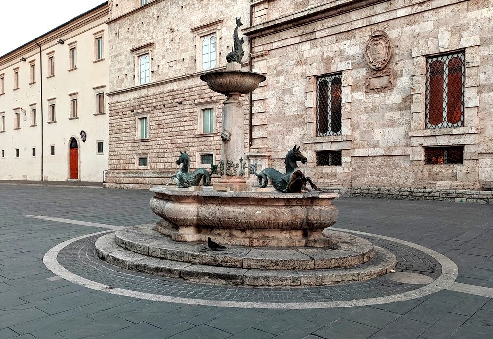 Le Fontane di Piazza Arringo (foto Maurizio Cuomo - Itinerario di Viaggio)