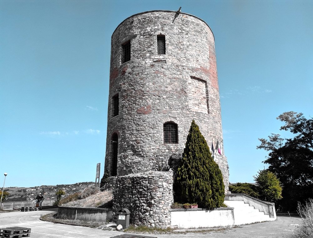 Torre Guevara - Potenza (foto Maurizio Cuomo - Itinerario di Viaggio)