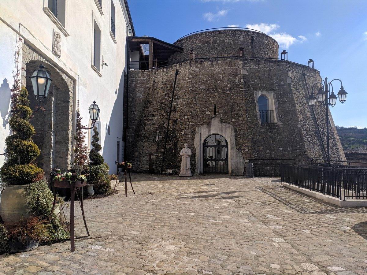 Castello dell'Ettore (foto Maurizio Cuomo)