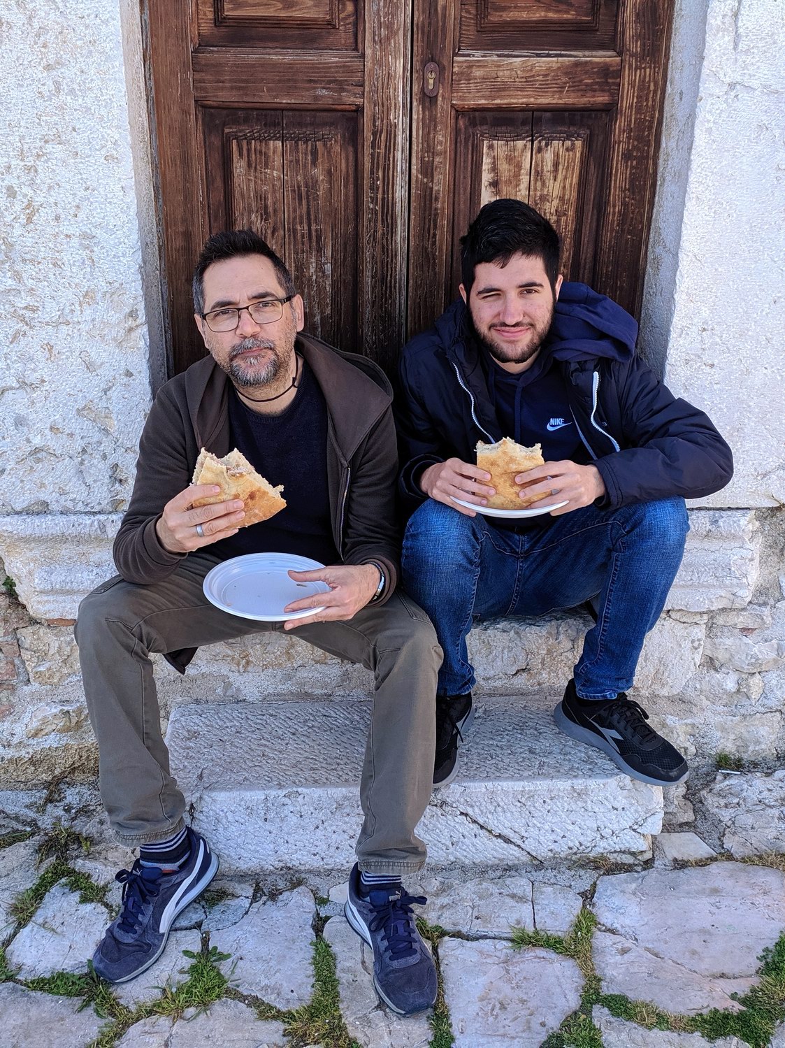 La nostra merenda con pizza bianca molisana (foto Stefano Cuomo)