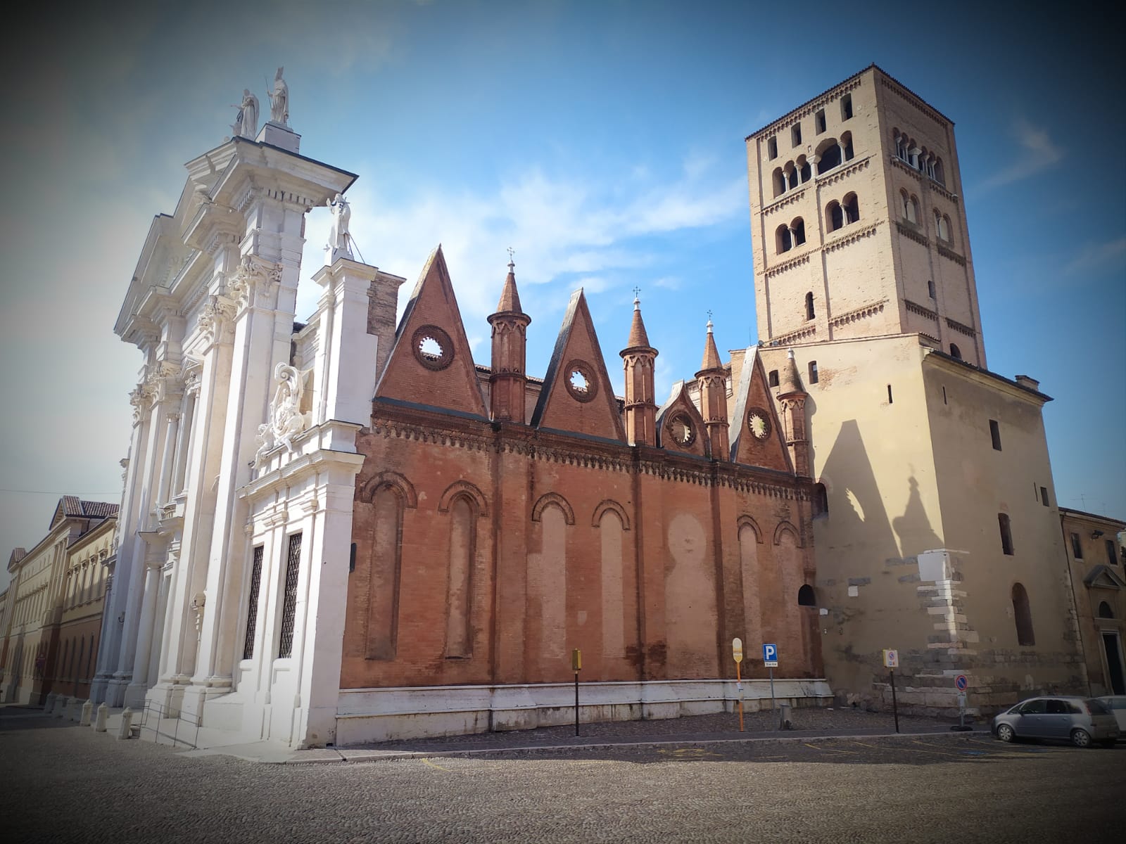 Cattedrale di San Pietro - Mantova (foto Maurizio Cuomo)