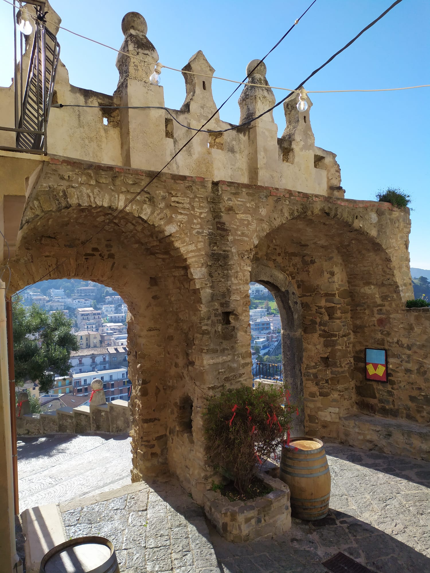 L'antica Porta della Città (foto Maurizio Cuomo)