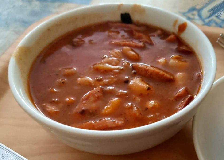 Salsiccia e fagioli in salsa piccante (foto D. Cuomo - NonSoloRisparmio)