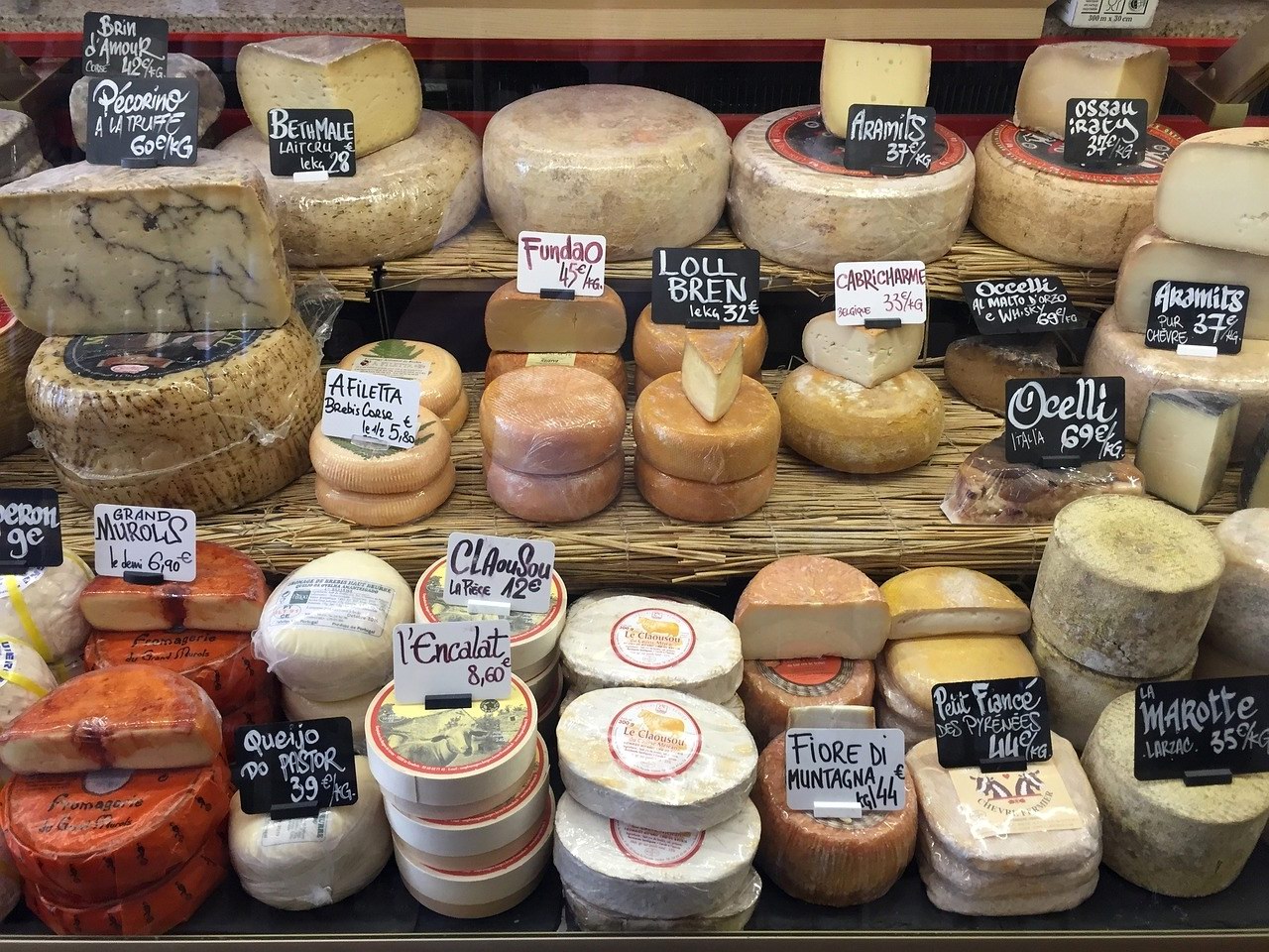 Cosa mangiare a Parigi - Assaggio di formaggi tipici