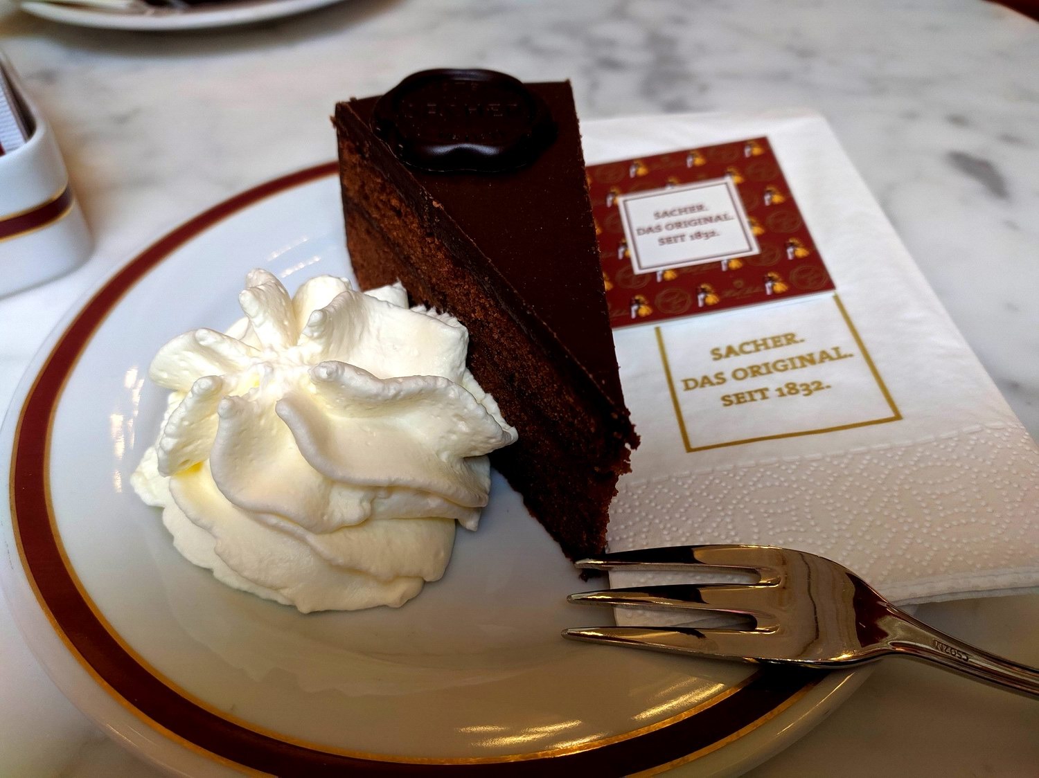 Cosa mangiare a Vienna - La torta Sacher (foto M. Cuomo)